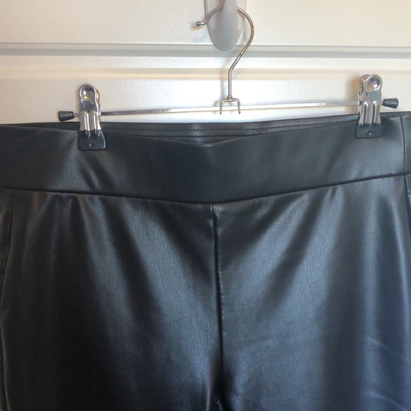 Faux Leather Leggings - Picture 2 of 2